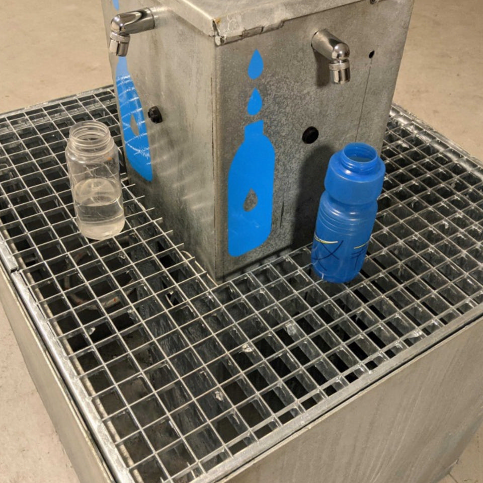 Vandpost med 4 berøringsfrie haner - Håndvaske og vandposter