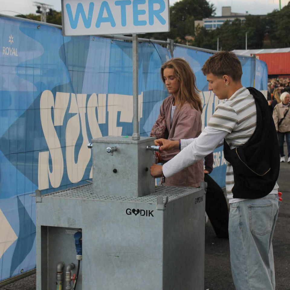 Vandpost med 4 berøringsfrie haner - Håndvaske og vandposter