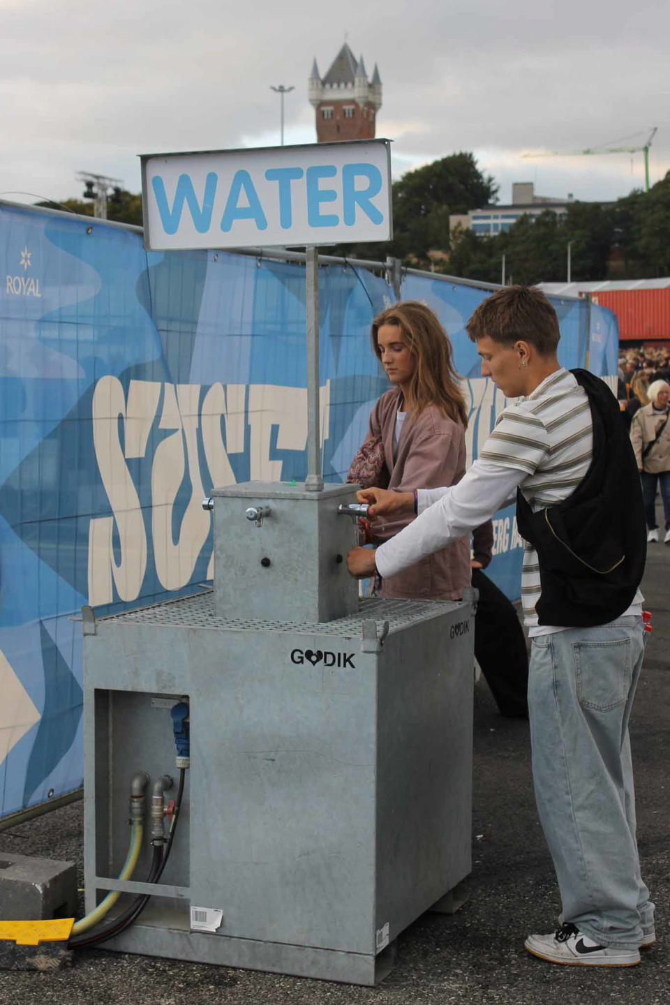 Vandpost med 4 berøringsfrie haner - Håndvaske og vandposter