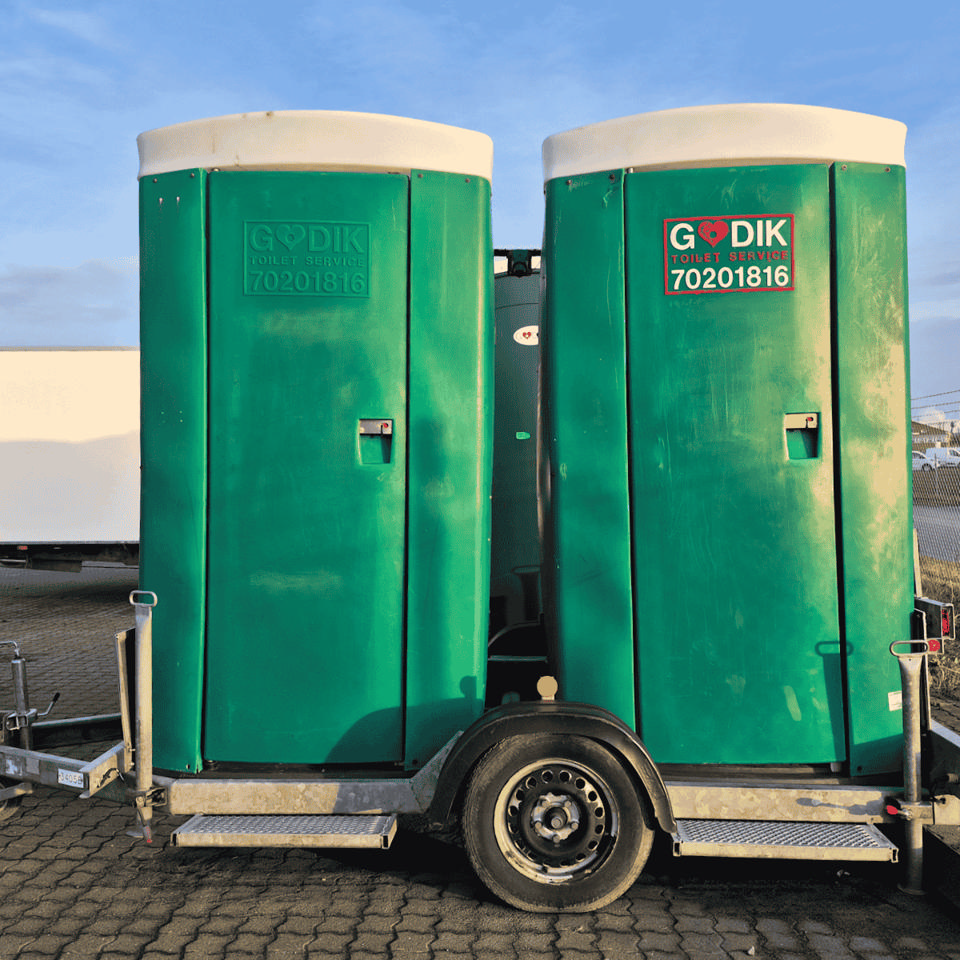 2 toiletter på trailer m. håndvask - Løse toiletter med tank