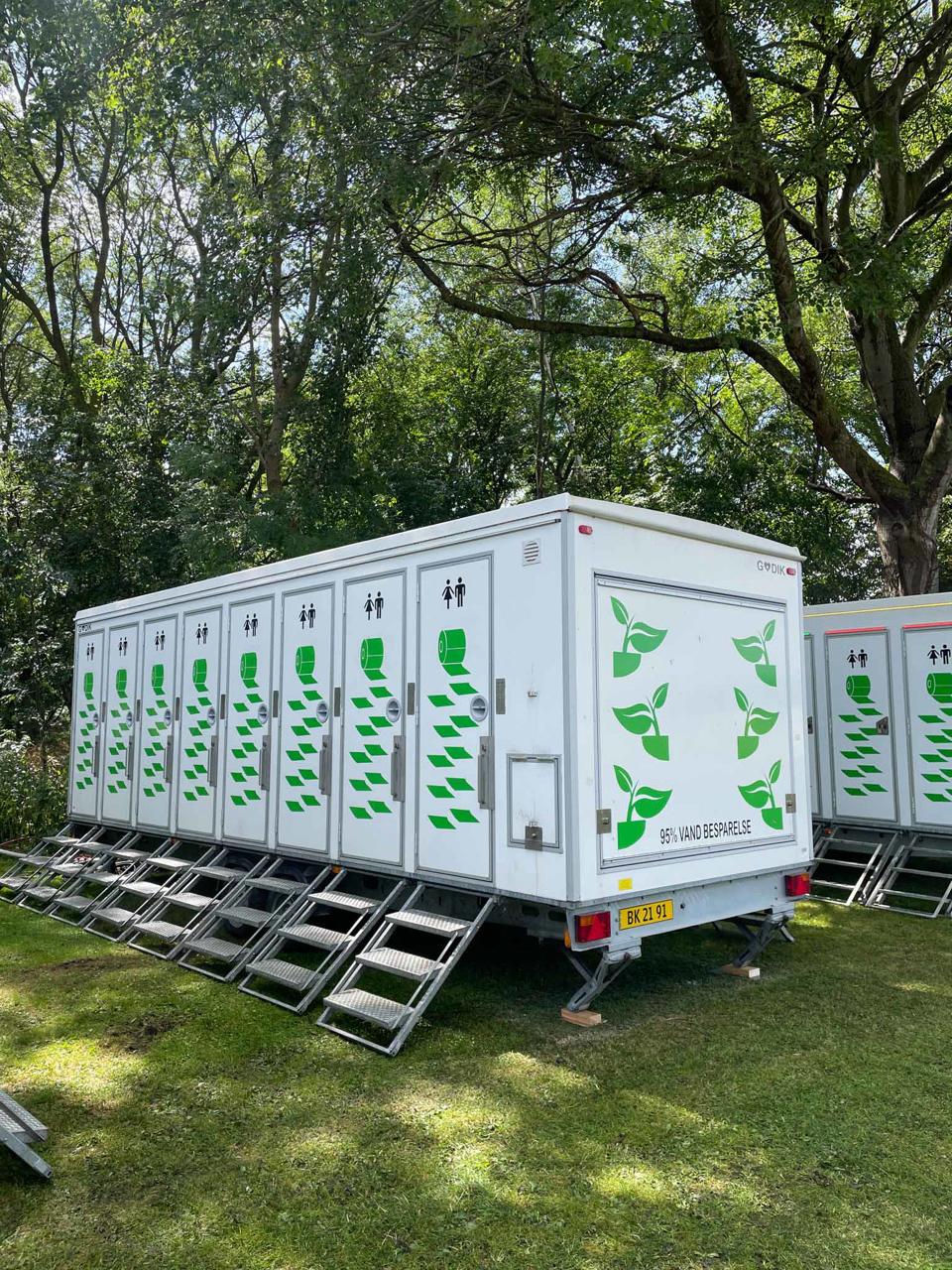 Vacuum toiletvogn med 16 toiletter - Vacuumtoiletter