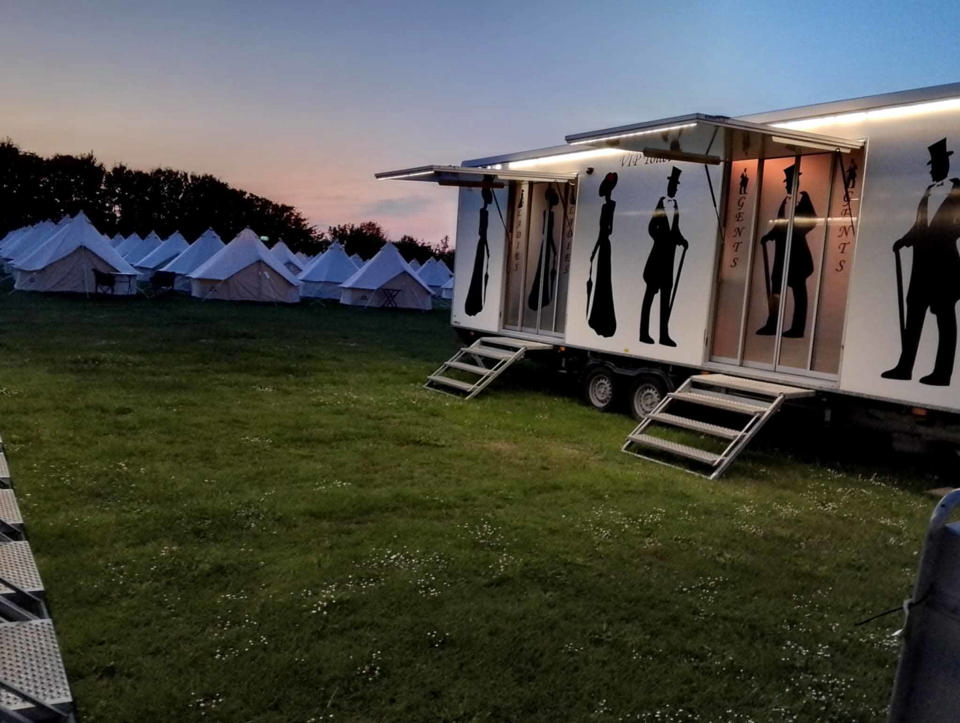 VIP vacuum toiletvogn med 6 toiletter (M/K) - Vacuumtoiletter