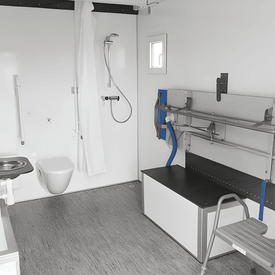 Handicap toiletvogn m. lift og bad - Pusle- og Handicaptoiletter