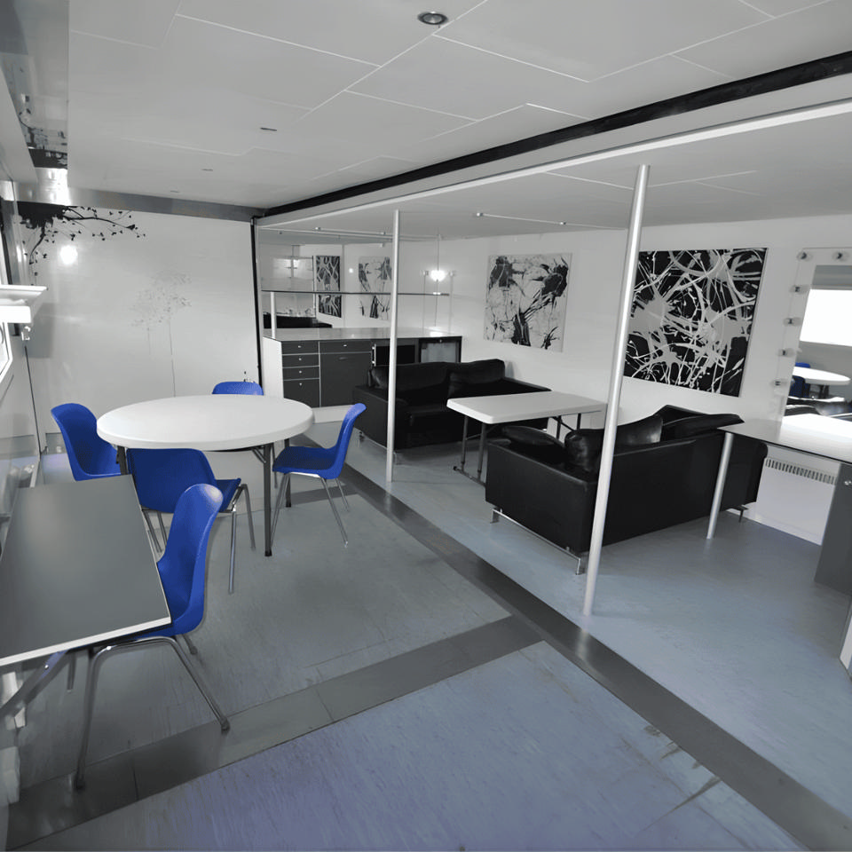 Band, kunstner- og udstillingsvogn - Hotel- og kunstnervogne