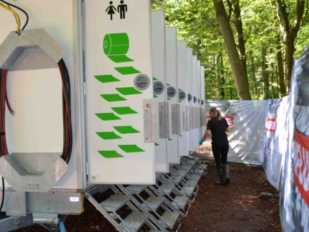 Vacuum-toiletvogn-med-toiletter-og-tank